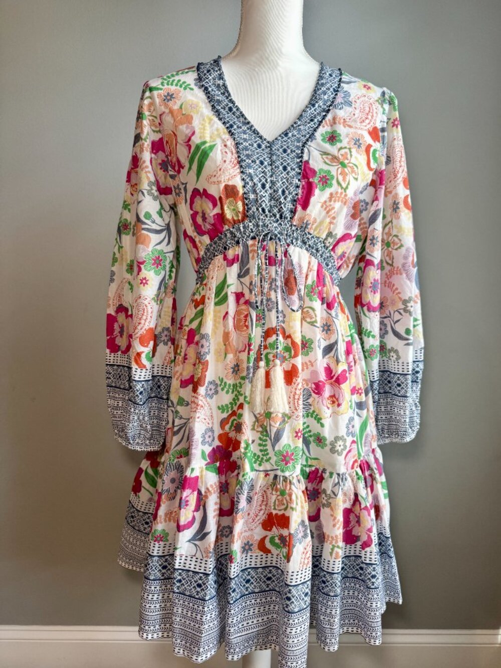 Kaktus Dress Floral Boho V-Neck Medium White Multi Excellent Tiered 100% Cotton